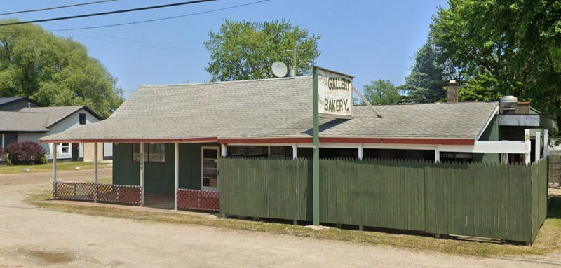 Marshalls Log Cabin Inn - 2022 Street View (newer photo)